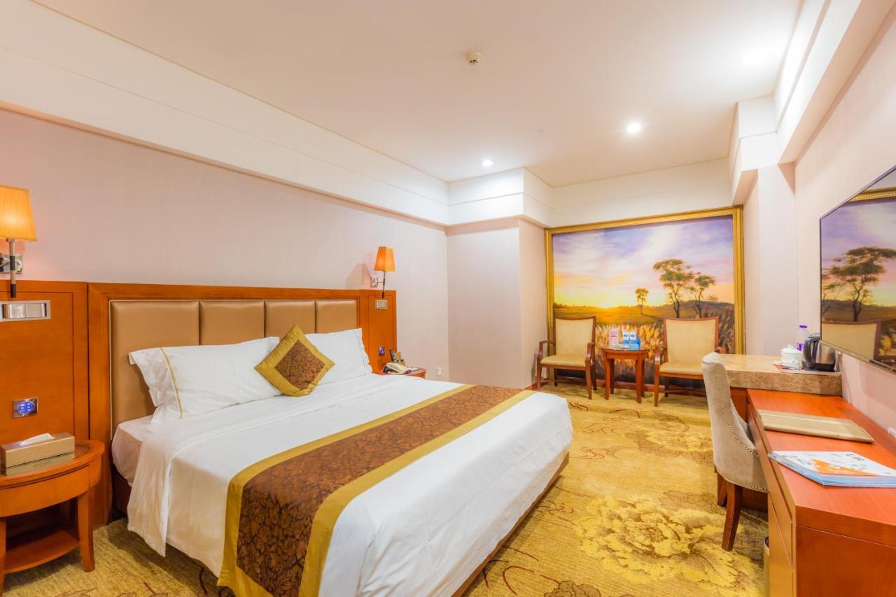 Zhuhai Guotai Hotel Exterior photo